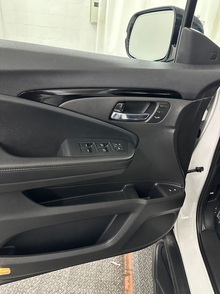 used 2022 Honda Pilot car, priced at $34,985