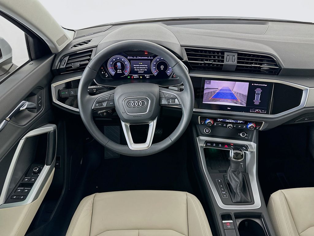Thumbnail: 2021 Audi Q3 - 23