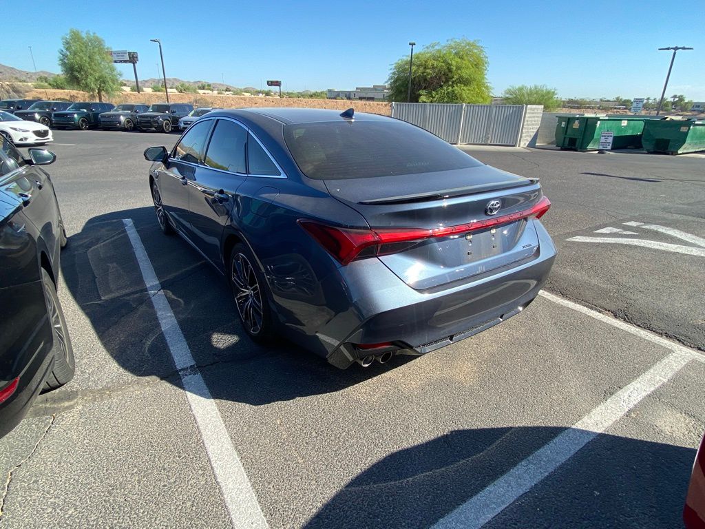 Thumbnail: 2020 Toyota Avalon - 4