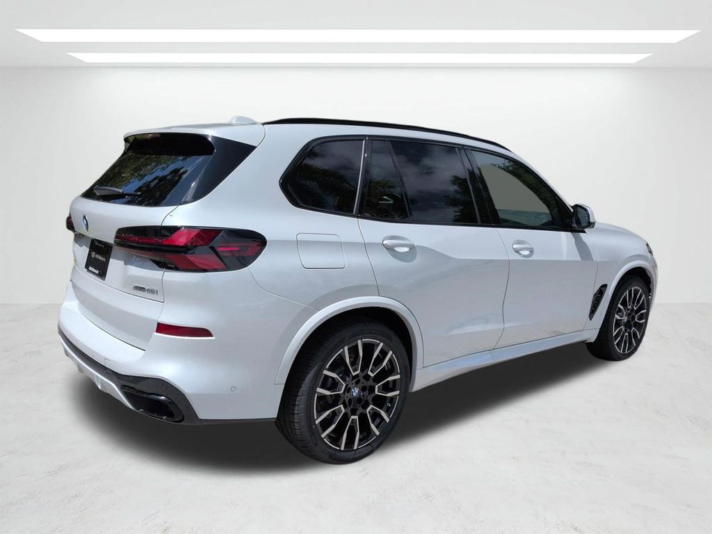 New 2026 White BMW xDrive40i image 4