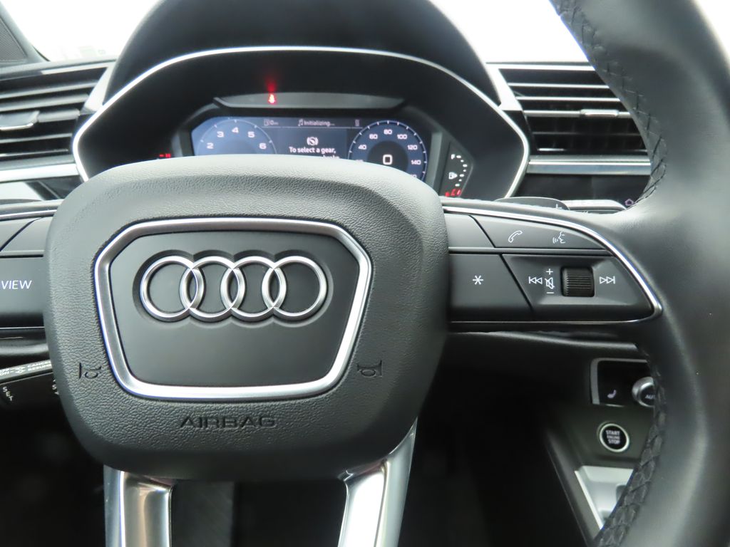 Thumbnail: 2023 Audi Q3 - 12