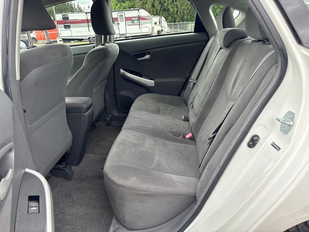 2010 Super White Toyota Prius II FWD Hatchback