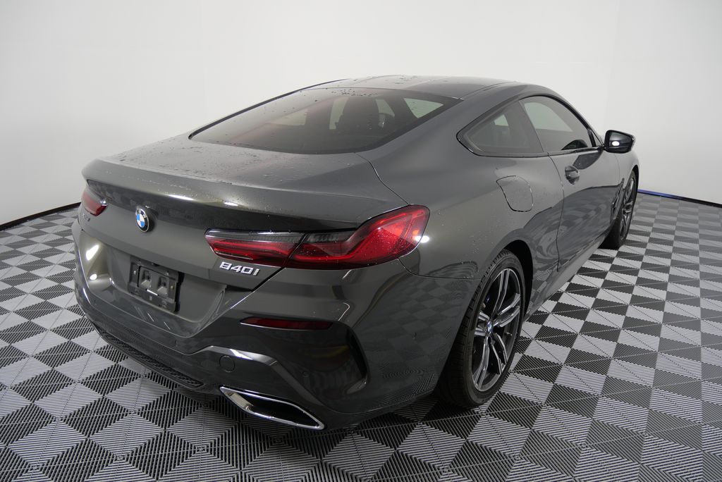 2022 BMW 8 Series 840i 5