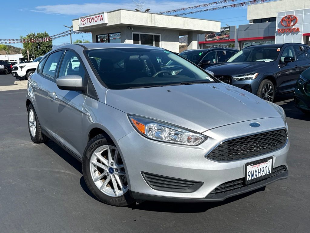 Ingot Silver Metallic 2018 Ford Focus Hatchback Front-Wheel Drive 6-Speed Automatic