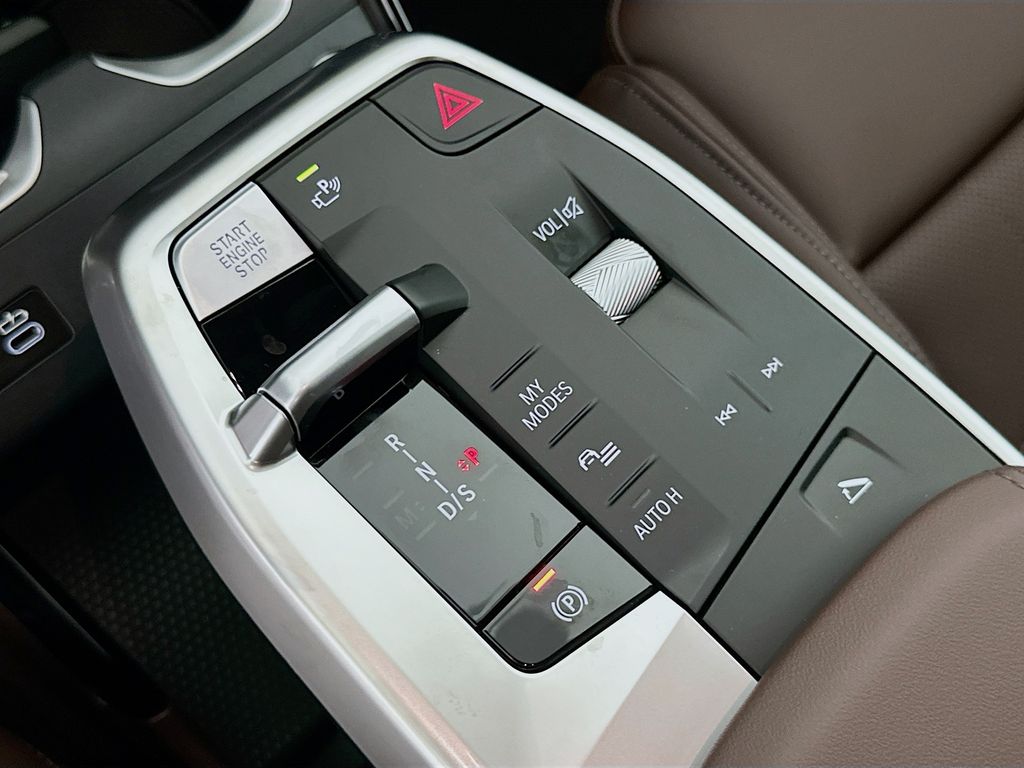 2025 BMW X1 xDrive28i 15