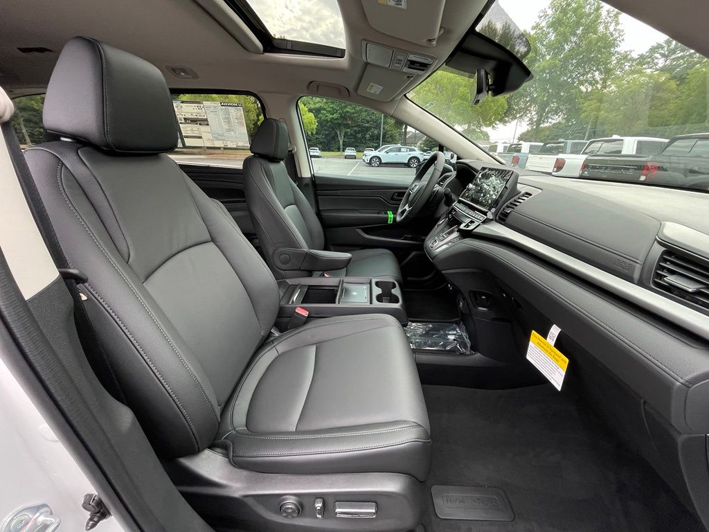 Thumbnail: 2026 Honda Odyssey - 32
