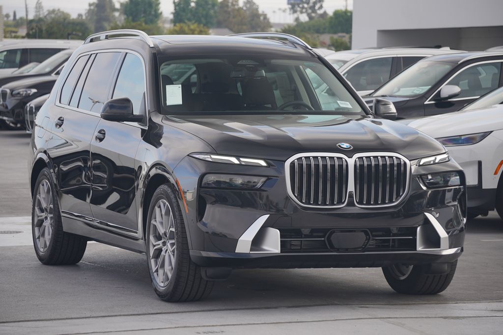 2025 BMW X7 xDrive40i 3