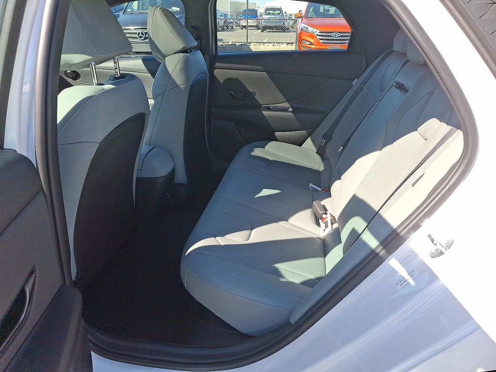 Thumbnail: 2025 Hyundai Elantra - 5