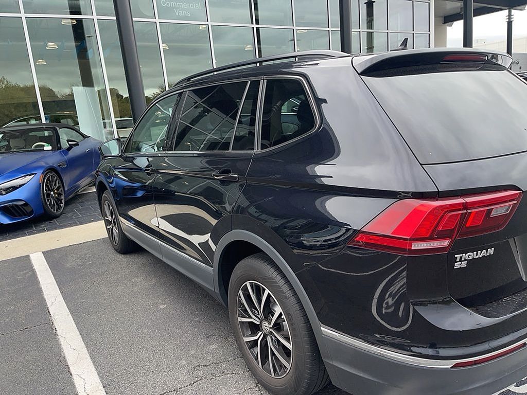 Thumbnail: 2021 Volkswagen Tiguan - 3
