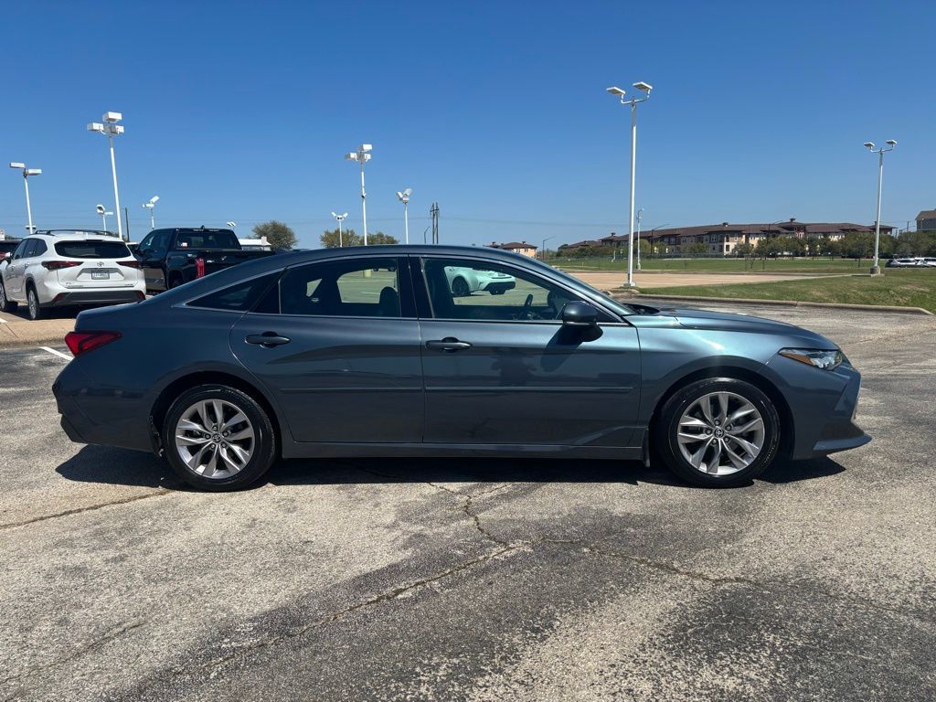 2021 Toyota Avalon XLE photo