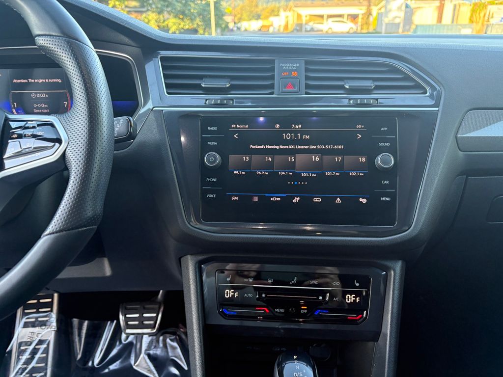 2022 Volkswagen Tiguan 2.0T SE R-Line Black