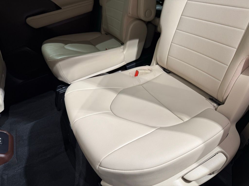 2022 Toyota Highlander XLE 21