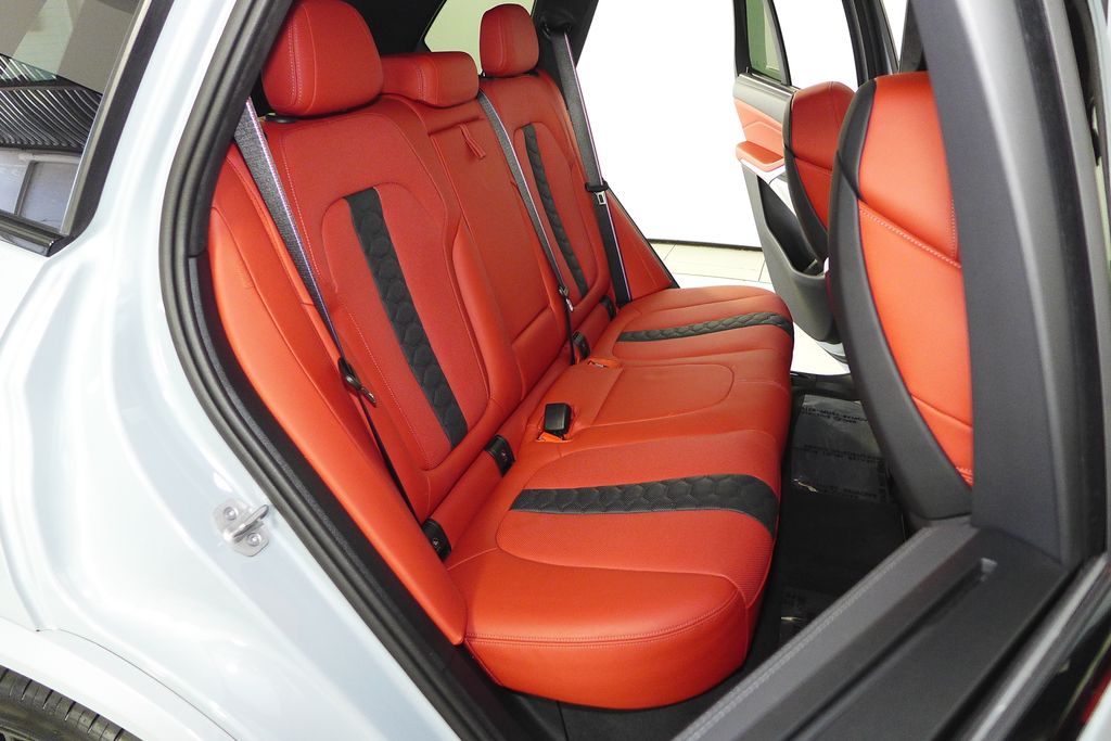 Thumbnail: 2025 BMW X5 - 21