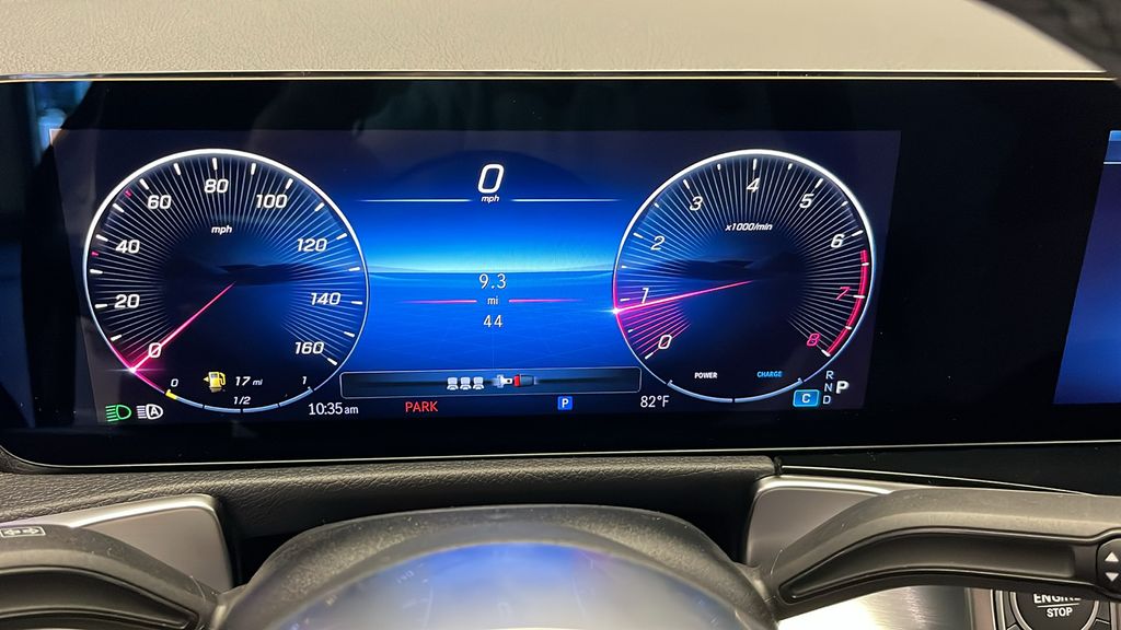 2025 Mercedes-Benz GLB 250 16