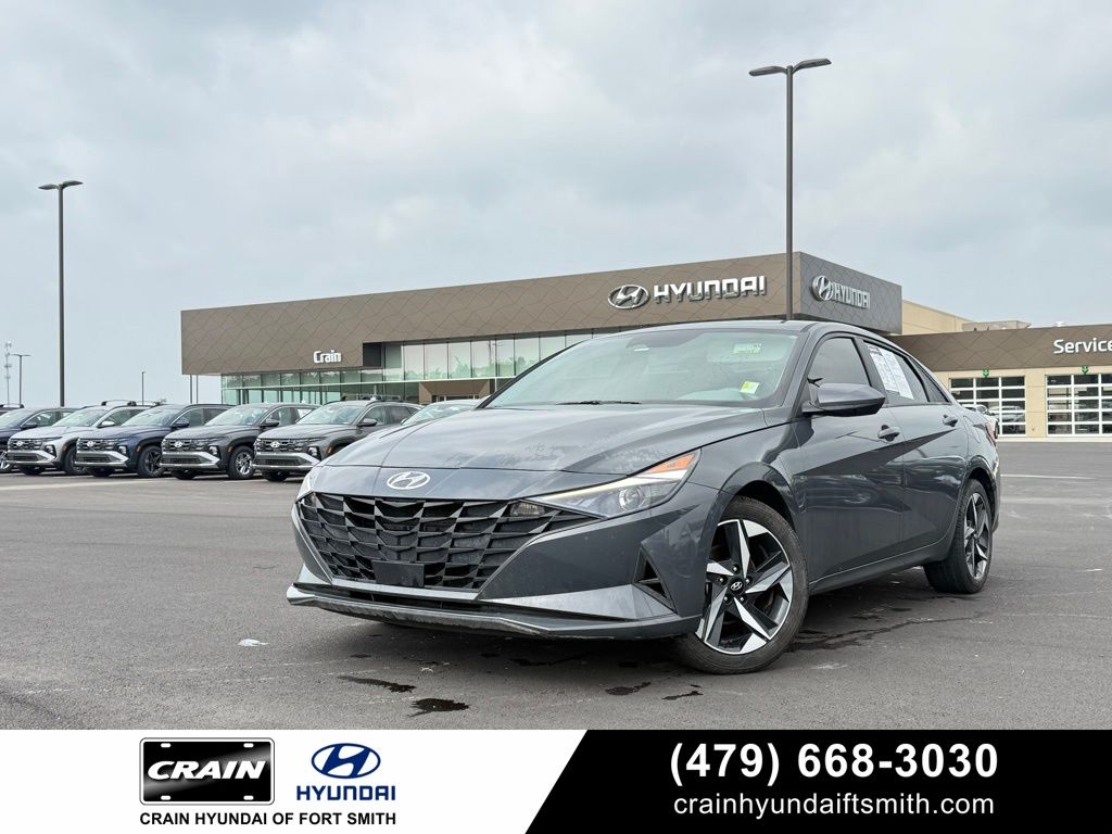 Gray 2023 Hyundai Elantra Sedan Front-Wheel Drive Continuously Variable Transmission