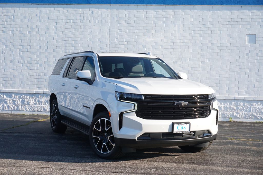 White (Iridescent Pearl Tricoat) 2024 Chevrolet Suburban SUV / Crossover Four-Wheel Drive 