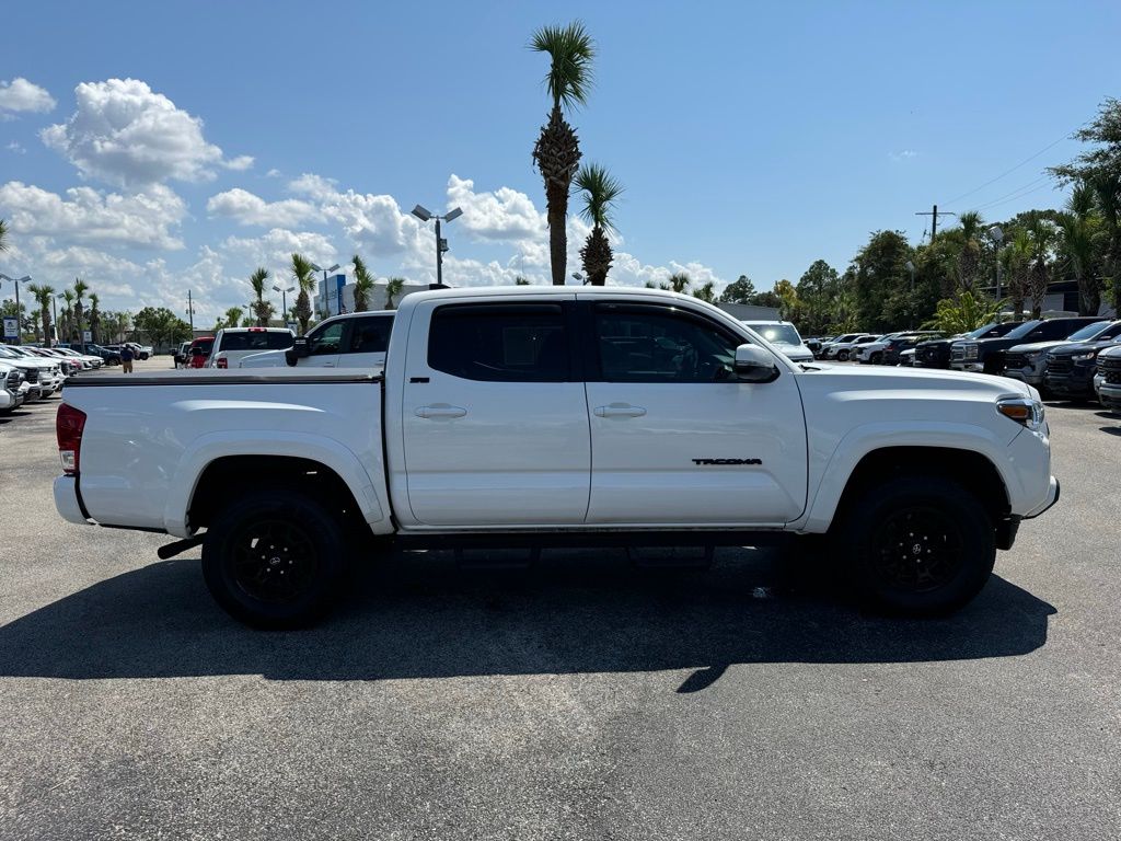 2022 Toyota Tacoma SR 9