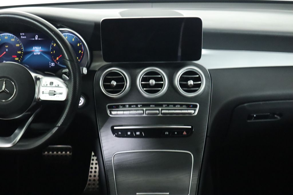 2021 Mercedes-Benz GLC 300 14