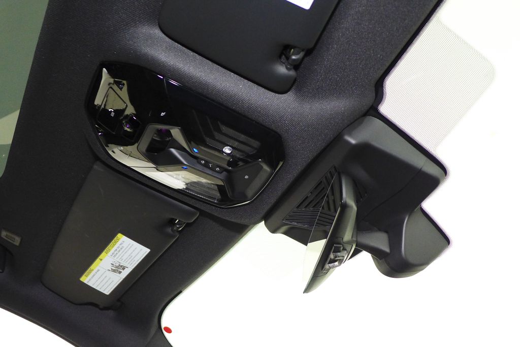 Thumbnail: 2024 BMW i5 - 17