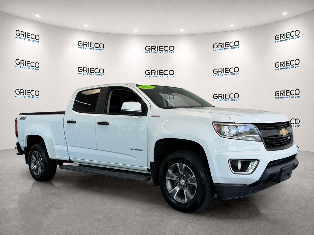 Summit White 2017 Chevrolet Colorado Pickup Truck Four-Wheel Drive 6-Speed Automatic