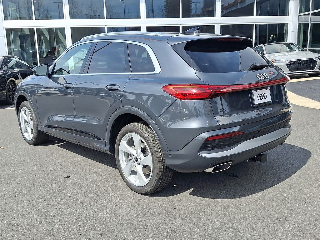 Thumbnail: 2026 Audi Q5 - 4