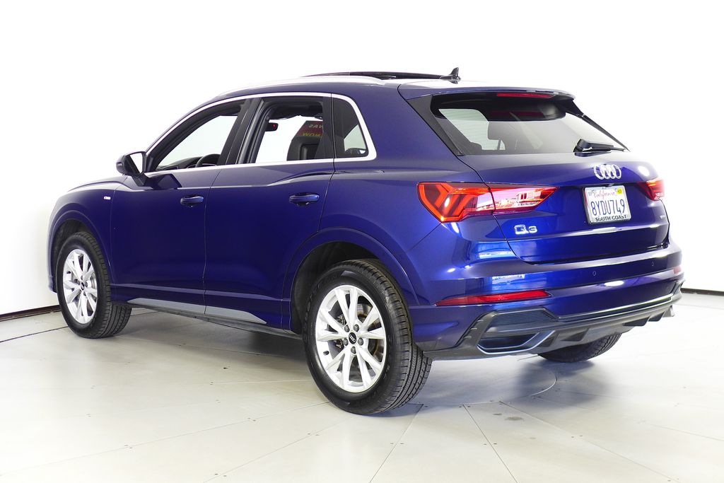 Thumbnail: 2022 Audi Q3 - 9