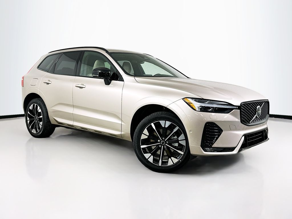 2026 Volvo XC60 B5 Plus