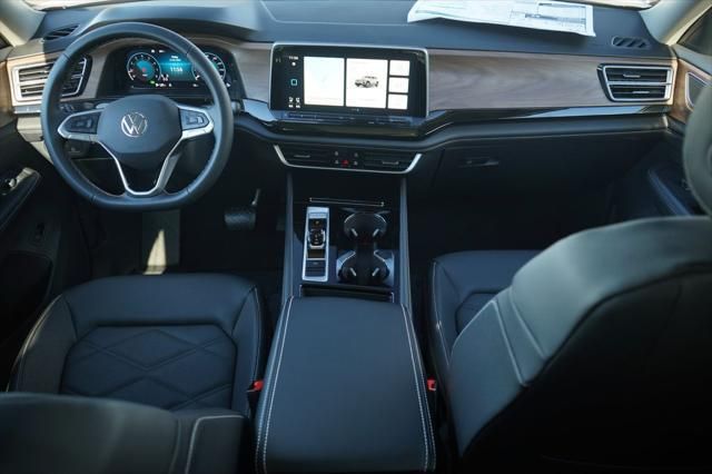 Thumbnail: 2026 Volkswagen Atlas - 9