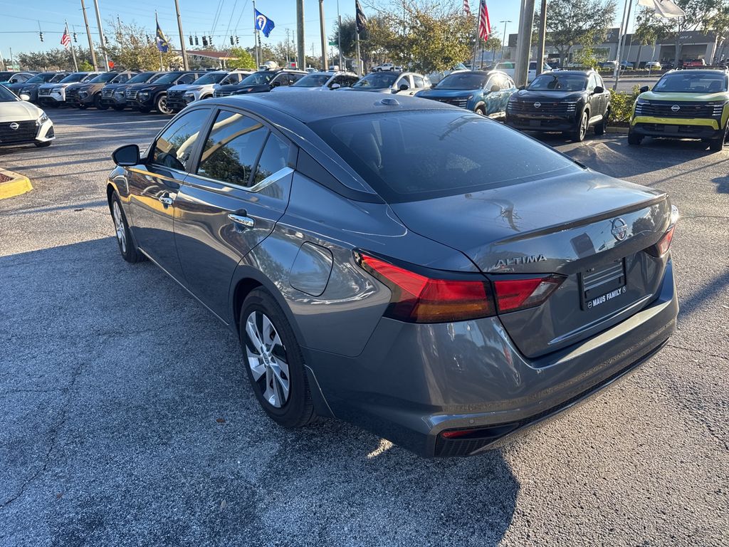 Used 2025 Nissan Altima 2.5 S 4D Sedan