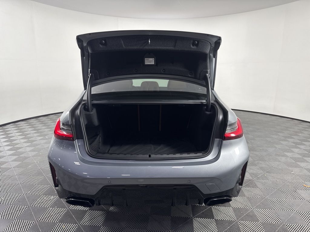 Thumbnail: 2023 BMW 3 Series - 9