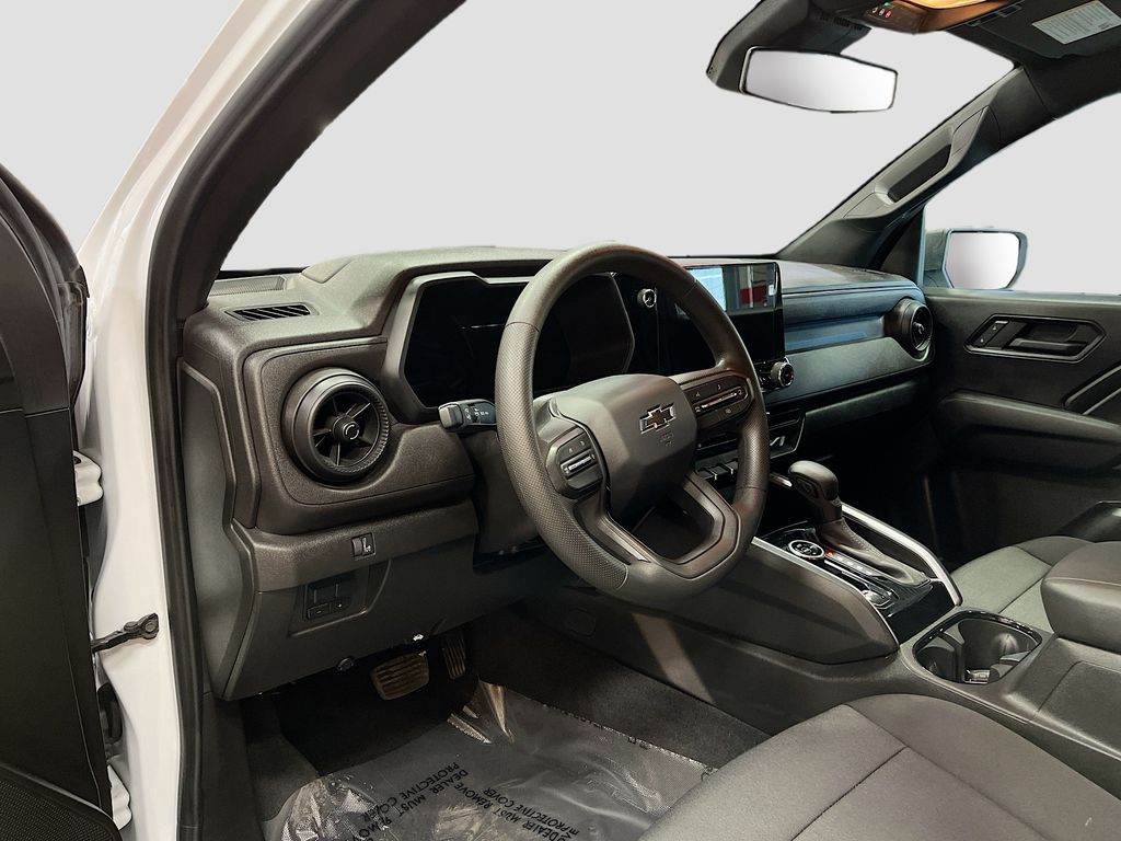 Used 2024 Summit White Chevrolet Trail Boss image 9