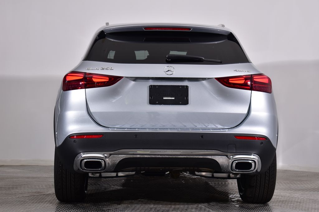 Thumbnail: 2025 Mercedes-Benz GLA - 4