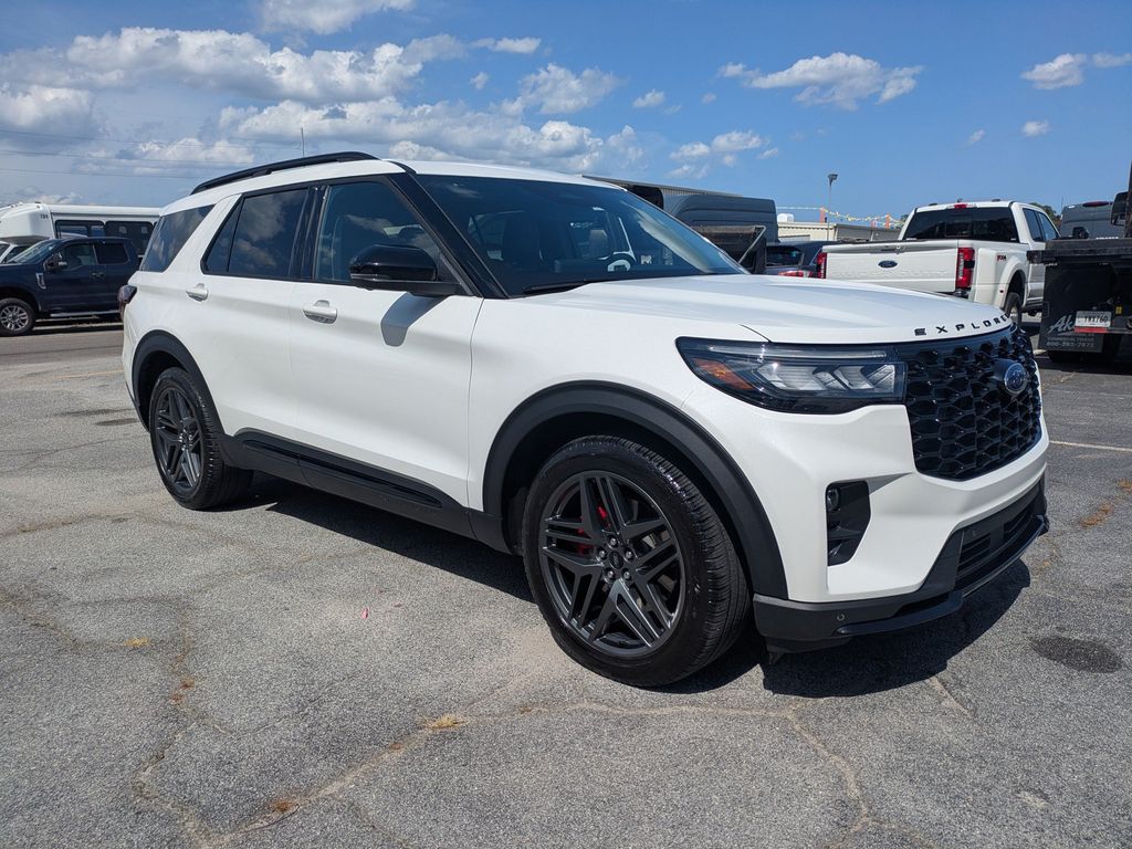 Star White Metallic Tri-Coat 2025 Ford Explorer SUV / Crossover Rear-Wheel Drive Automatic