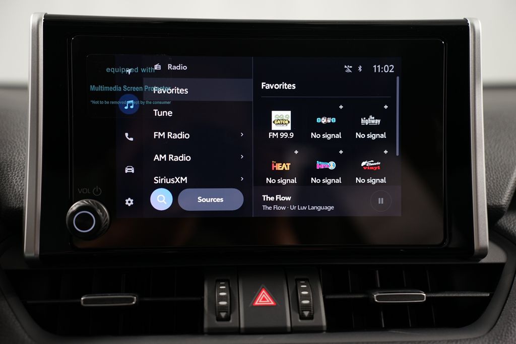 2025 Toyota RAV4 XLE Premium 18