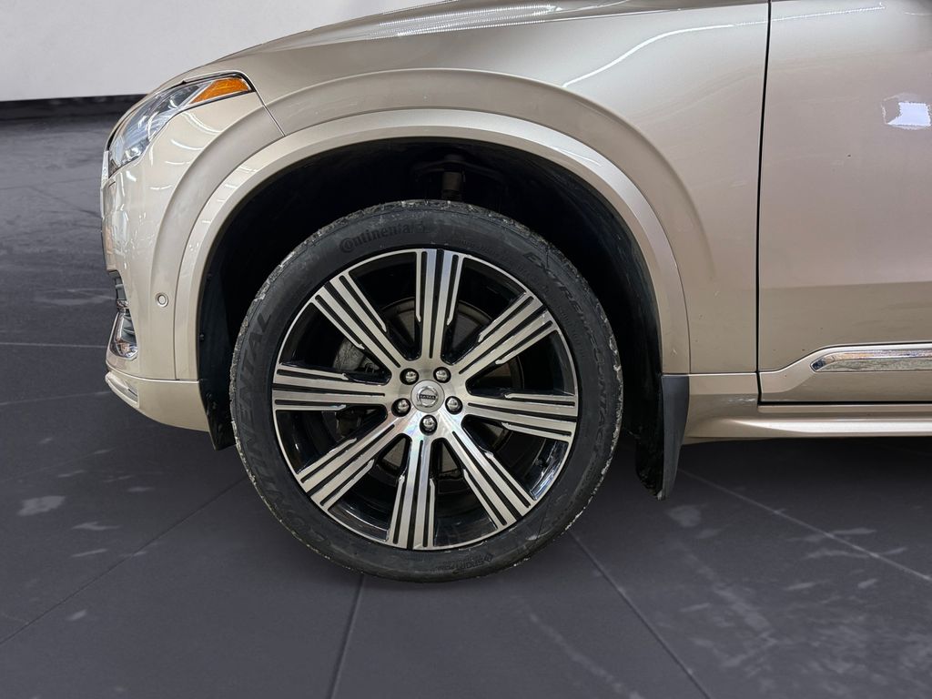 2024 Volvo XC90 B6 Plus Bright Theme photo