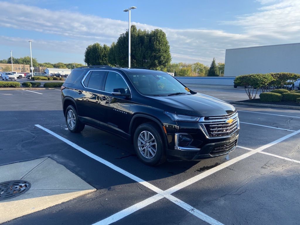 Thumbnail: 2023 Chevrolet Traverse - 7