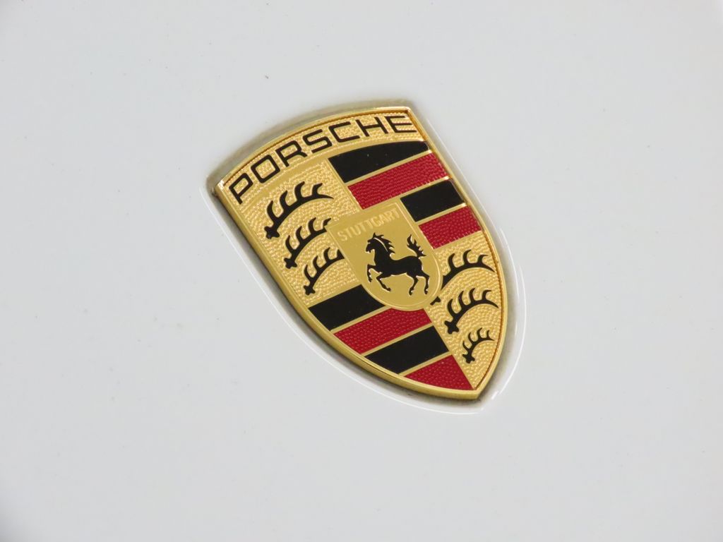 Thumbnail: 2021 Porsche Taycan - 14