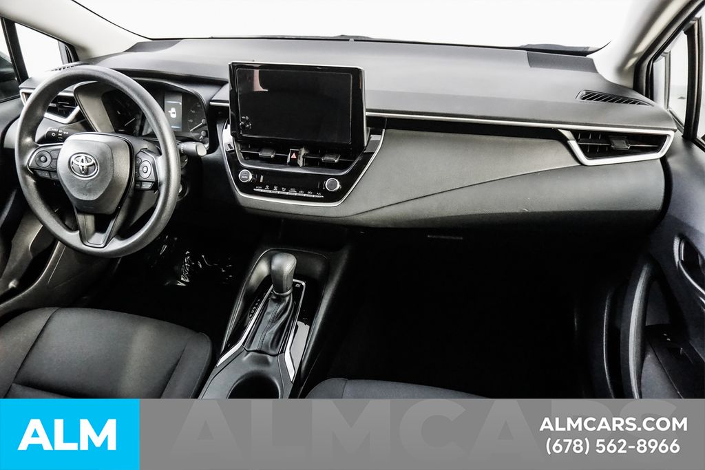Used 2025  Toyota LE image 21