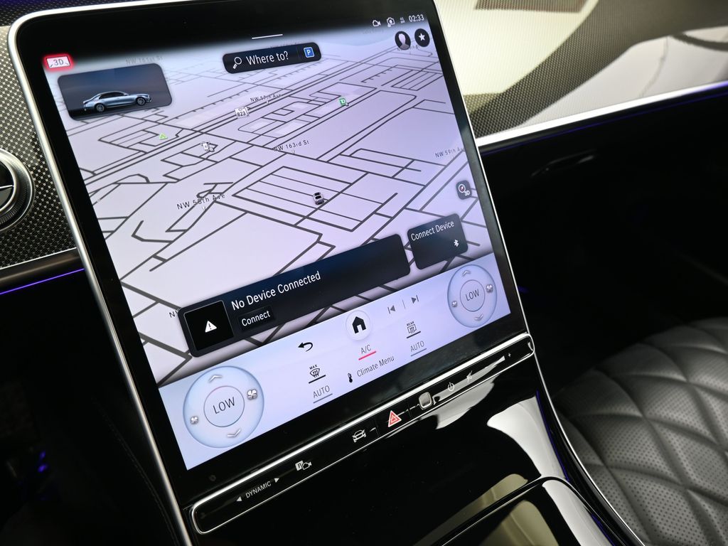 Used 2022 Onyx Black/Mojave Silver Mercedes-Benz S 580 image 25