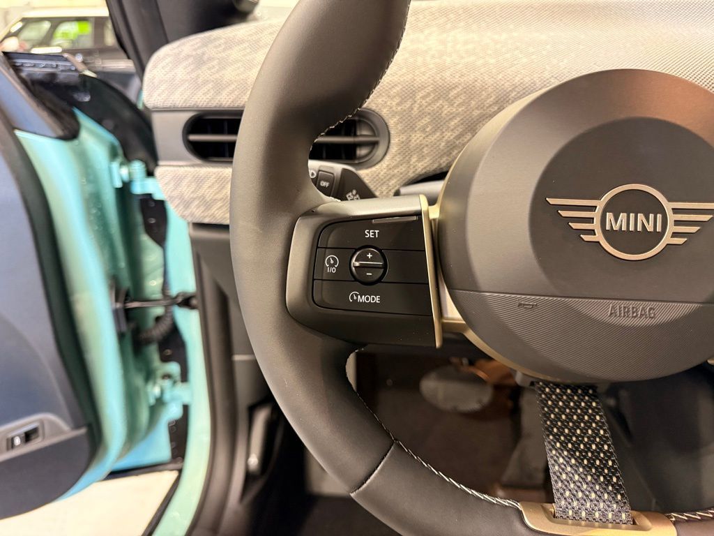 Thumbnail: 2026 MINI Cooper - 13