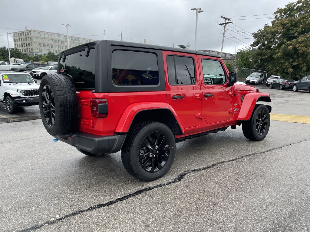 Used 2023 Jeep Wrangler SUV