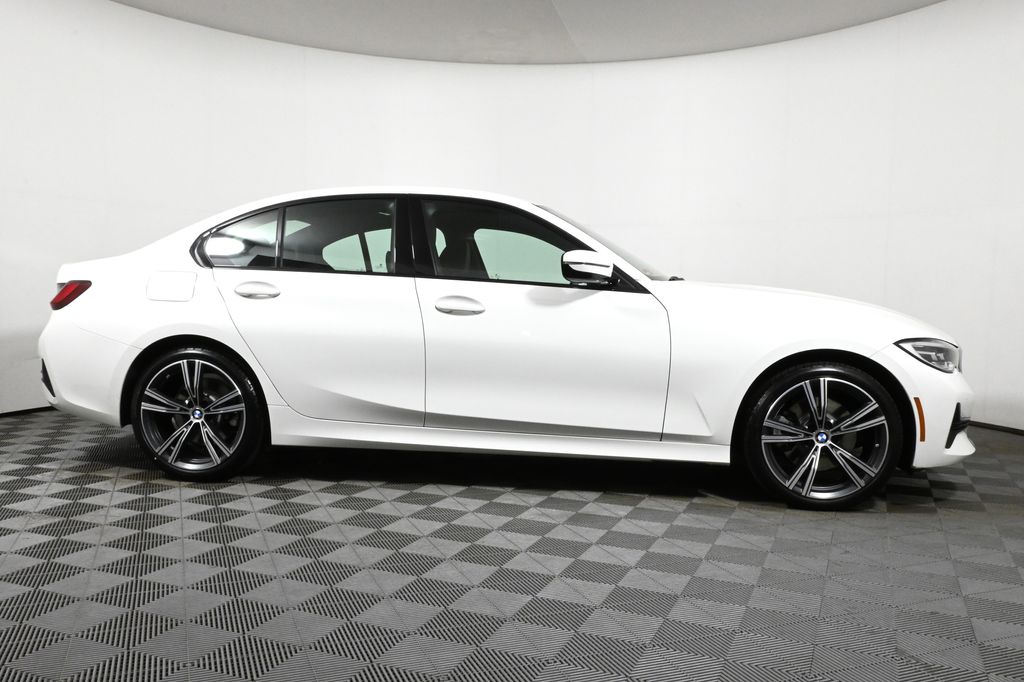 2022 BMW 3 Series 330i xDrive 8