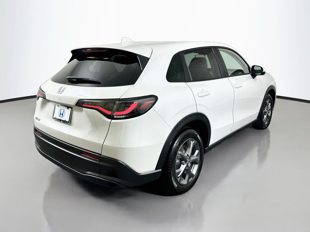 Thumbnail: 2027 Honda HR-V - 5