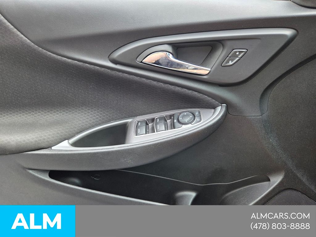 Used 2024 Gray Chevrolet LT image 28