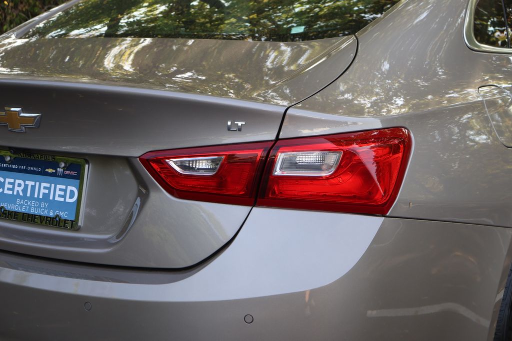 Thumbnail: 2024 Chevrolet Malibu - 9