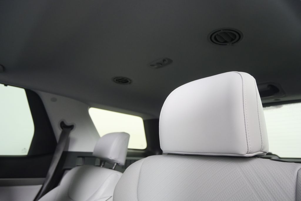 Thumbnail: 2025 Hyundai Palisade - 16