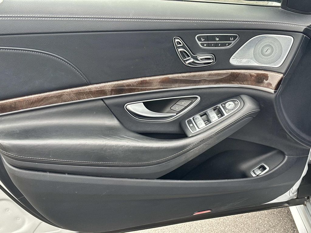 Thumbnail: 2020 Mercedes-Benz S-Class - 30