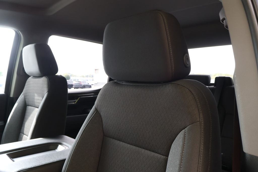 Thumbnail: 2024 Chevrolet Silverado 1500 - 29