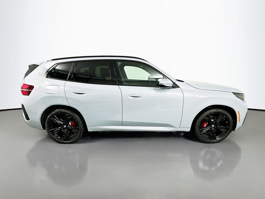 Thumbnail: 2026 BMW X3 - 4