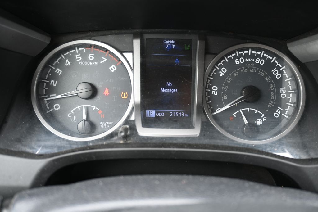 Thumbnail: 2019 Toyota Tacoma - 13